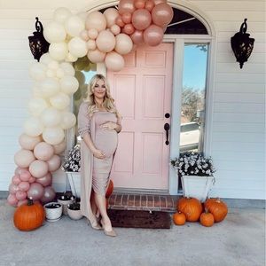 Bundle of maternity clothes!